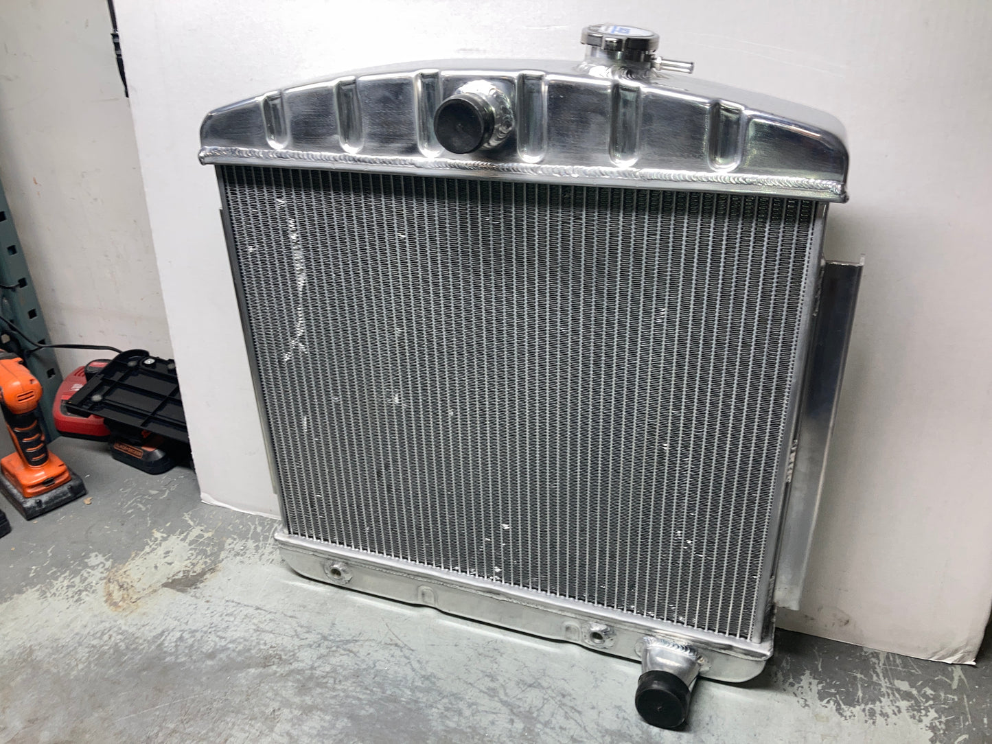 1955 - 1957 Chevy V8 Mount Aluminum Radiator Scratch and Dent