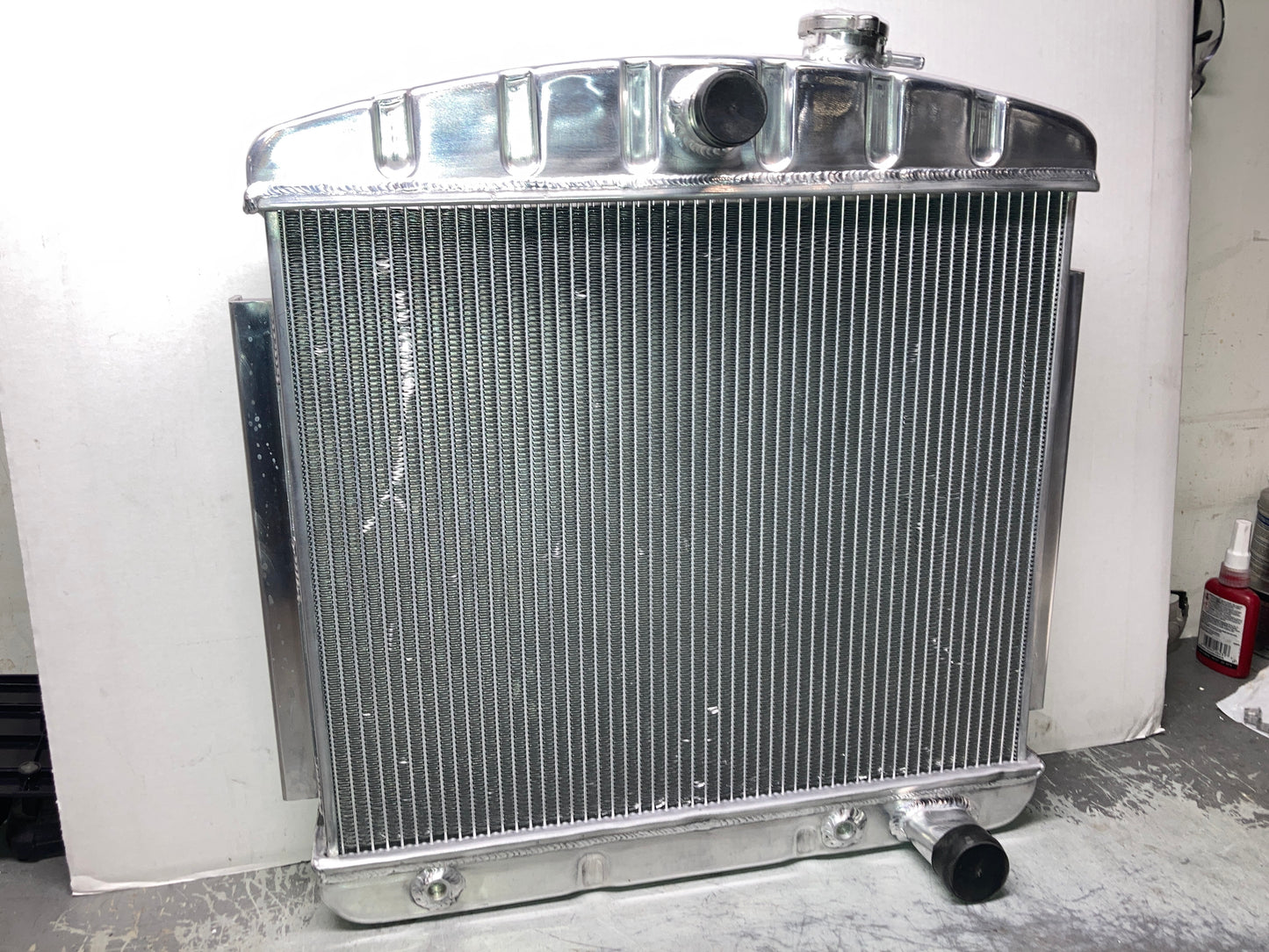 1955 - 1957 Chevy V8 Mount Aluminum Radiator Scratch and Dent